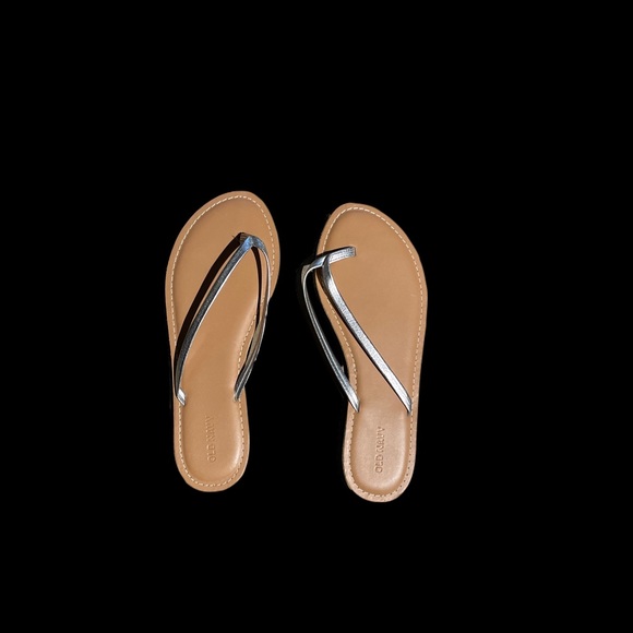 Old Navy | Shoes | Womens Old Navy Sandals Beige W Silver Straps Size 8 |  Poshmark
